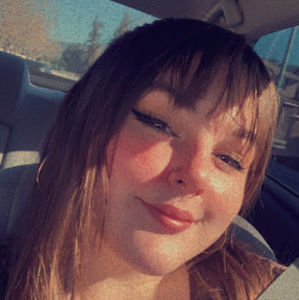 Meet your Posher, Carlee